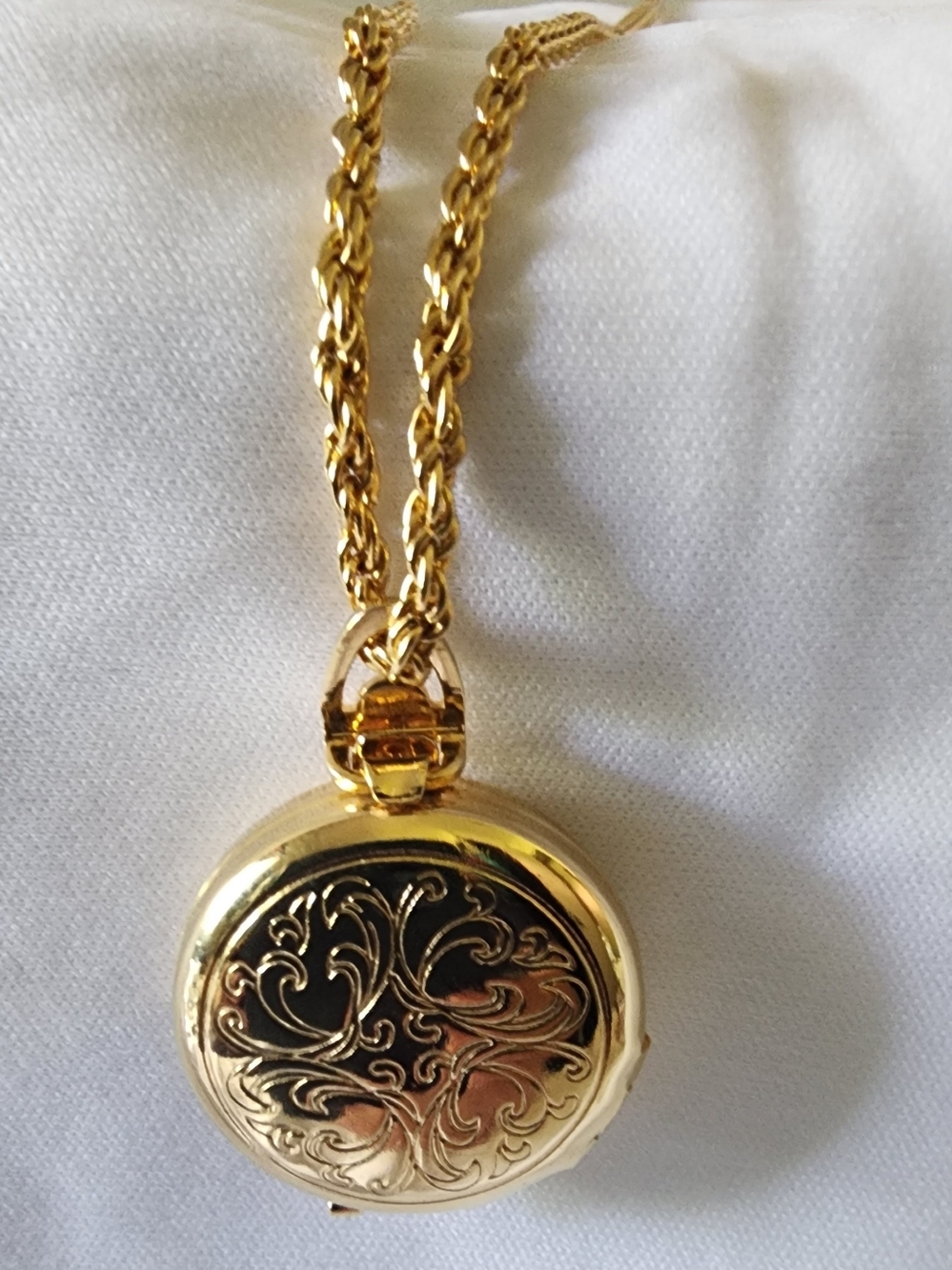 Gold Floral Engraved Locket Necklace - Women Jewelry
